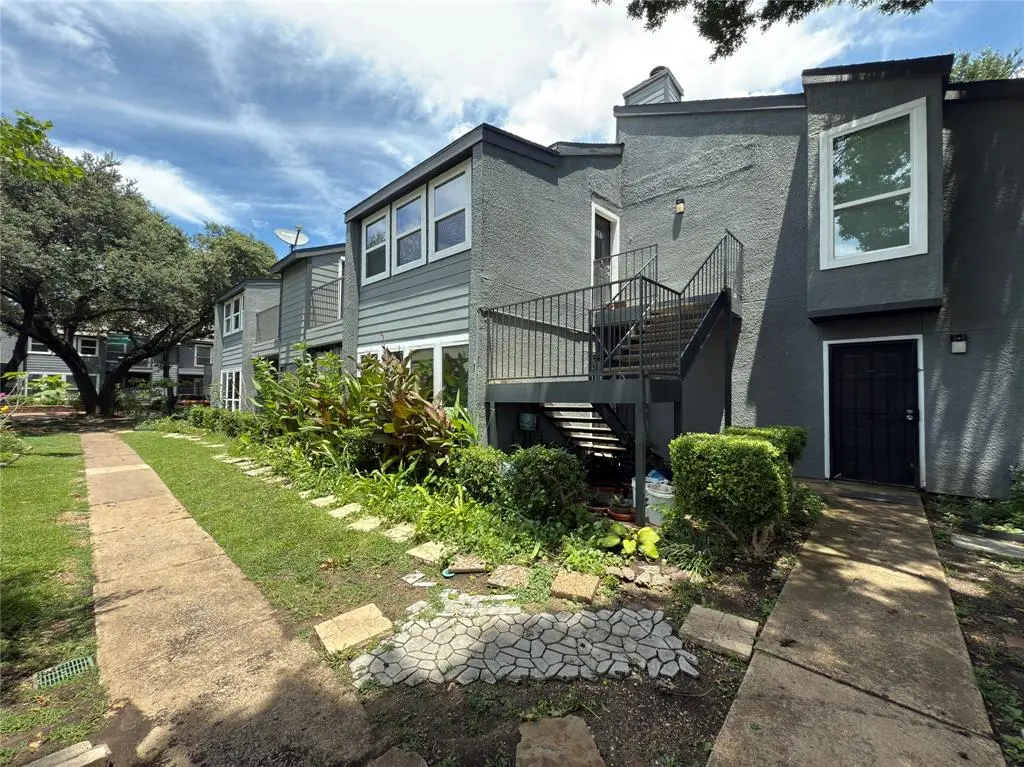 9696 Walnut Street #2017, Dallas, TX 75243