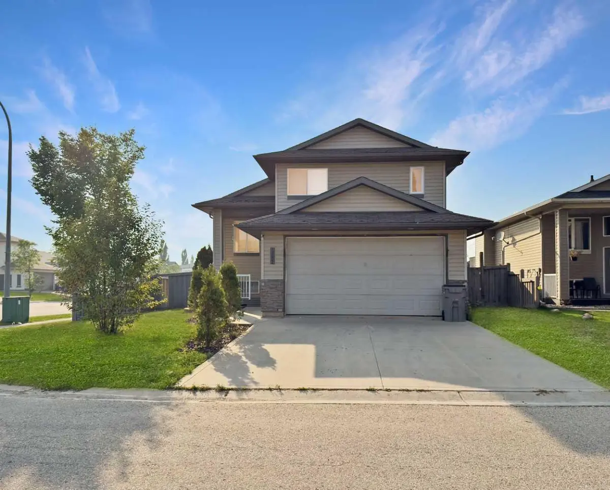 13002 88A ST, Grande Prairie, AB T8X1V8