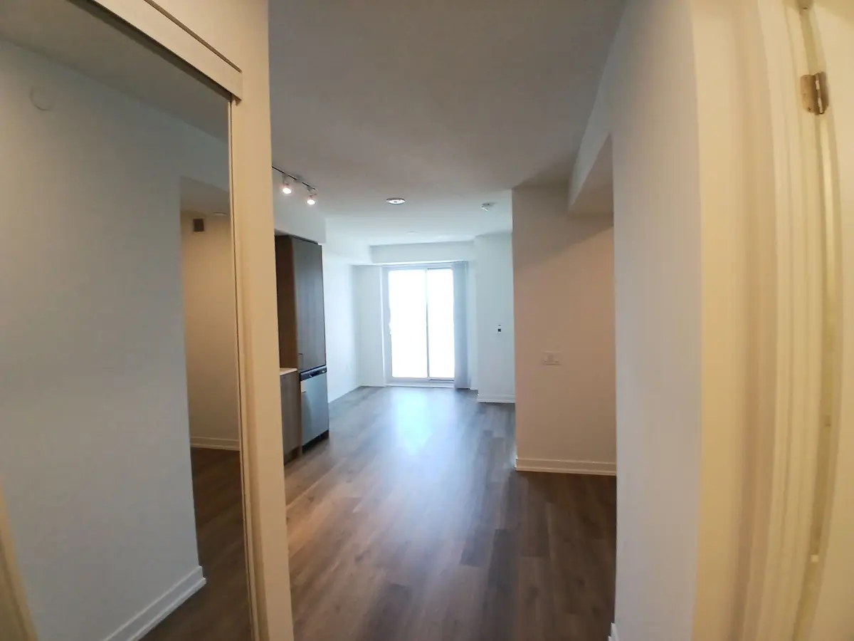 195 Commerce ST #2710, Vaughan, ON L4K 0P9