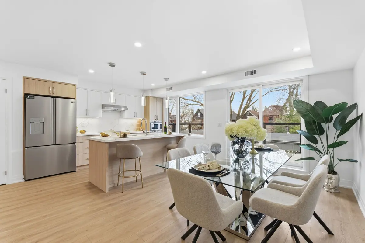 68 Westholme AVE #3, Toronto W02, ON M6P 3B8