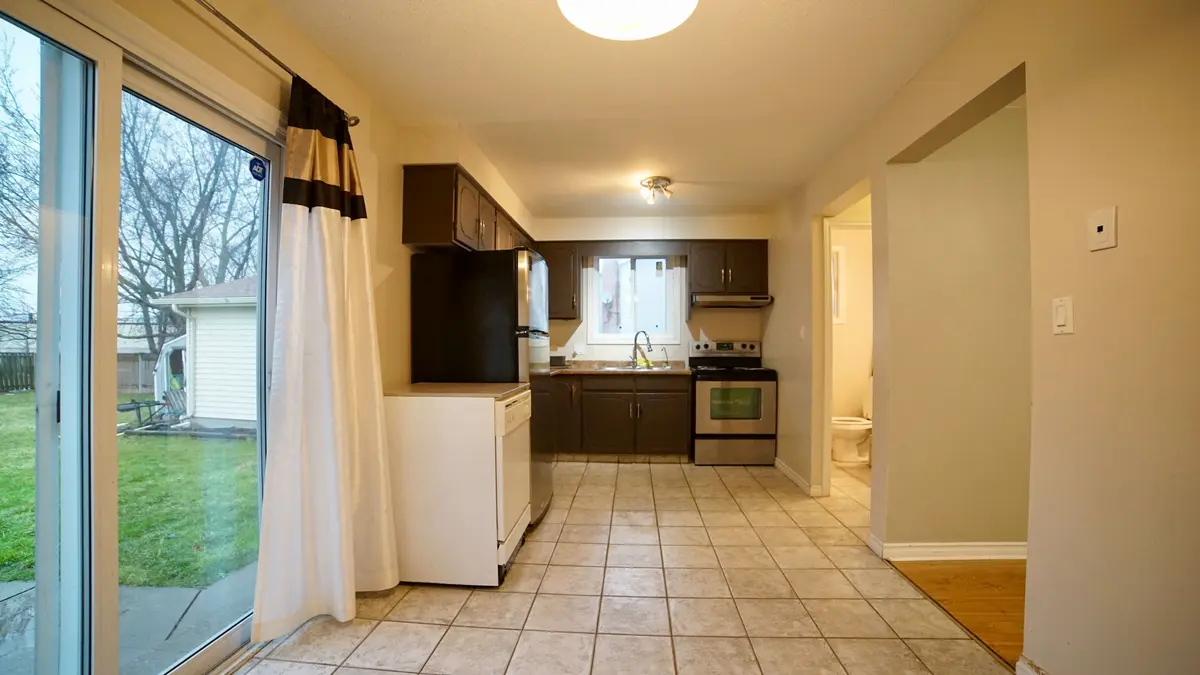 32 Vintage CRES, St. Catharines, ON L2S 3C3