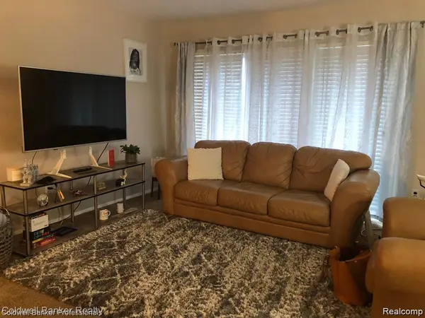 30149 Lorraine AVE ##3, Warren, MI 48093