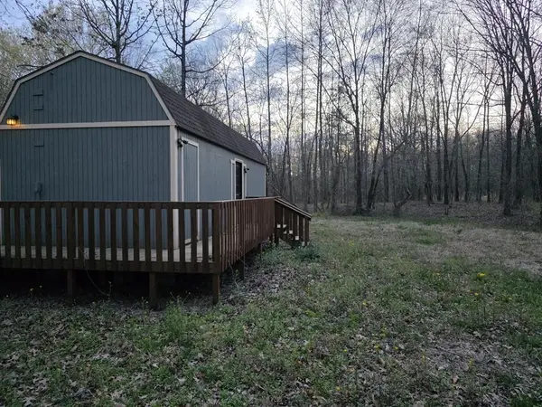 160 Zigler Road, Avery, TX 75554