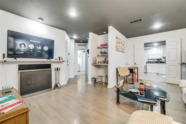 3100 Cole #118, Dallas, TX 75204