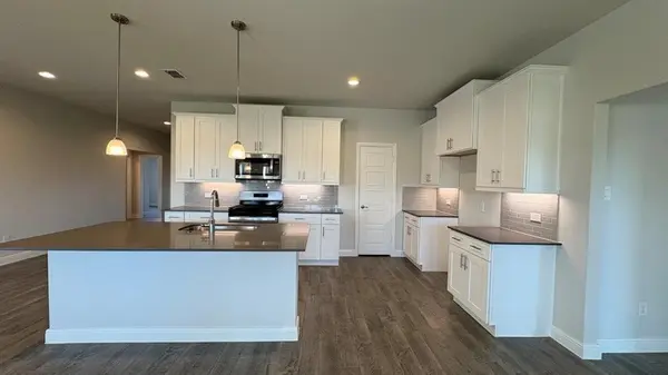 4206 CORNERSTONE Circle, Granbury, TX 76048