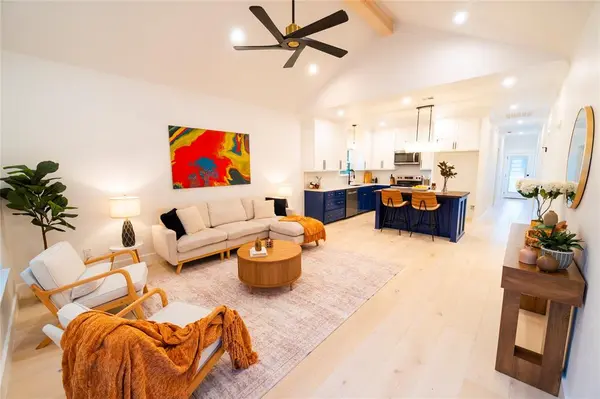 921 Hillburn Drive, West Tawakoni, TX 75474