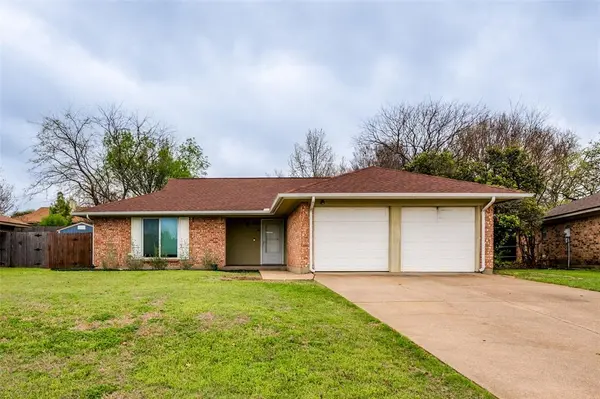 732 Danvers Lane, Mansfield, TX 76063