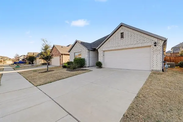 3304 Macaw Road, Celina, TX 75009