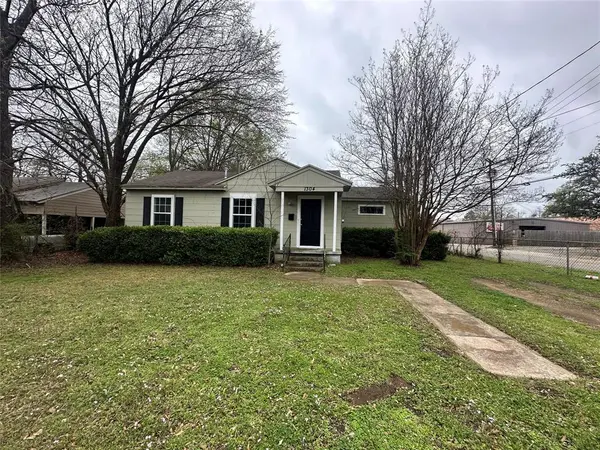 1304 Margaret Street,  Paris,  TX 75460