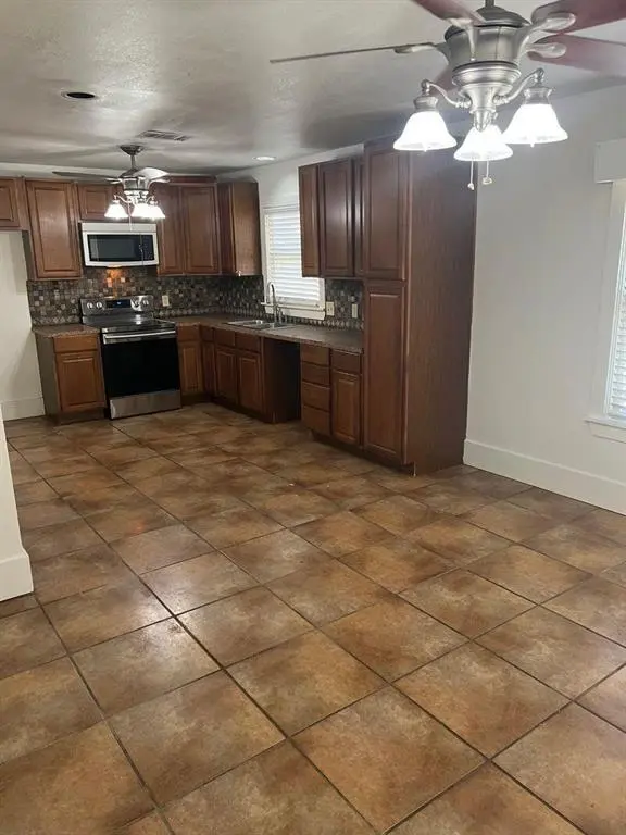 1209 Bawcom, Sweetwater, TX 79556