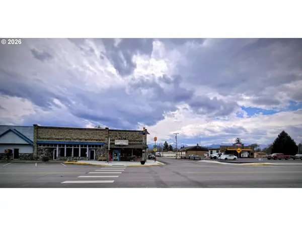 147 SW FRONT ST, Prairie City, OR 97869