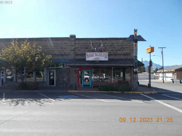 147 SW FRONT ST, Prairie City, OR 97869