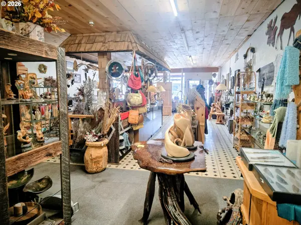 147 SW FRONT ST, Prairie City, OR 97869