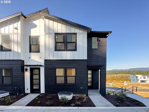 6483 NW Olympic LN #L-28, Camas, WA 98607