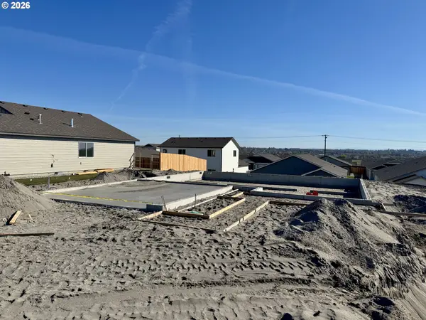 872 E Kinsley AVE, Hermiston, OR 97838