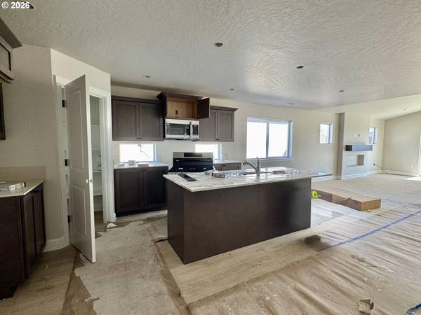 862 NE Laurel Springs DR, Hermiston, OR 97838