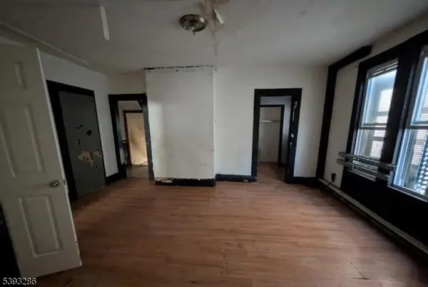 116 Mayor Gibson, Newark City, NJ 07104