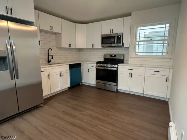 25 E 34Th St, Bayonne City, NJ 07002