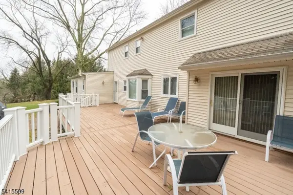 6 Betsy Ross Ct, Montgomery Twp., NJ 08558