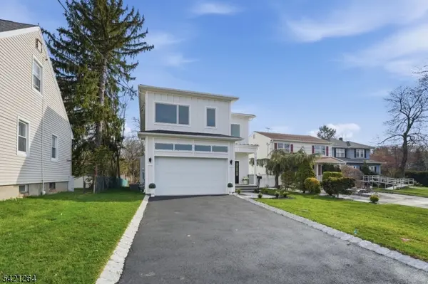 13 Harding Pl, Livingston Twp., NJ 07039