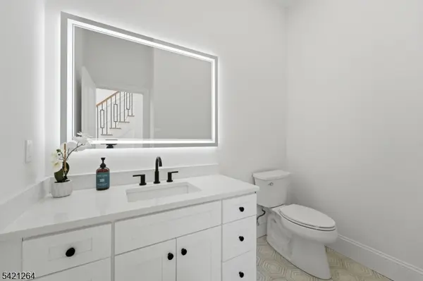 13 Harding Pl, Livingston Twp., NJ 07039