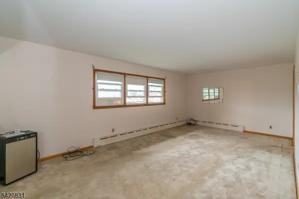 300 Mitchell Ave #2, Linden City, NJ 07036