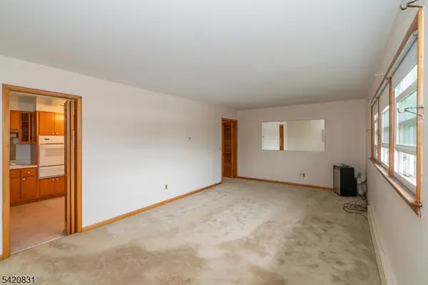 300 Mitchell Ave #2, Linden City, NJ 07036