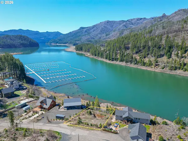 120 N LAKECREST DR, Detroit, OR 97342