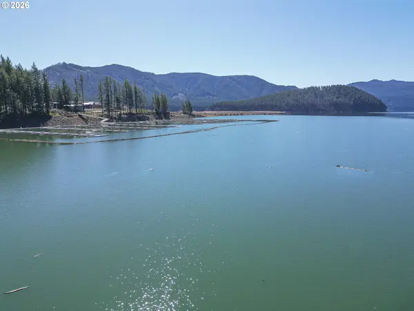 120 N LAKECREST DR, Detroit, OR 97342