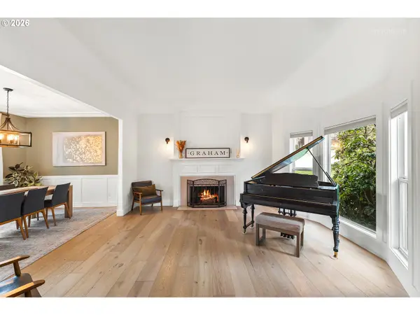 21390 HORTON CT, West Linn, OR 97068