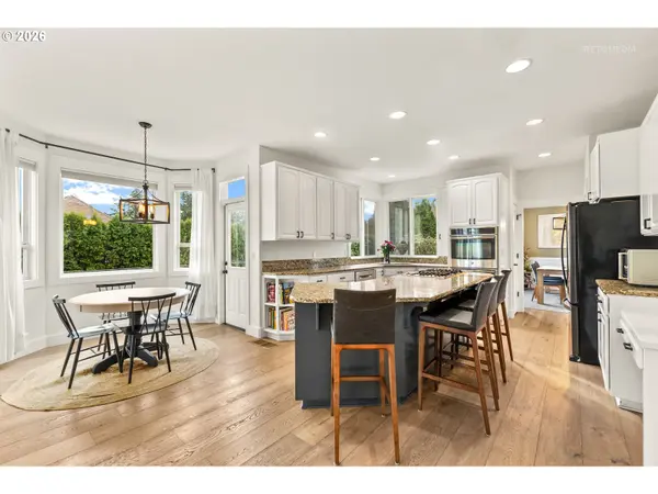 21390 HORTON CT, West Linn, OR 97068