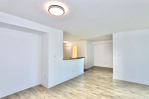 7 Lorraine DR #1116, Toronto C07, ON M2N 7H2