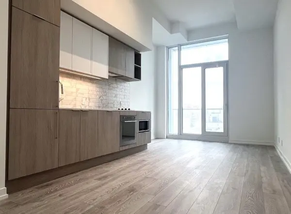 2020 Bathurst ST #1016, Toronto C03, ON M5P 0A6