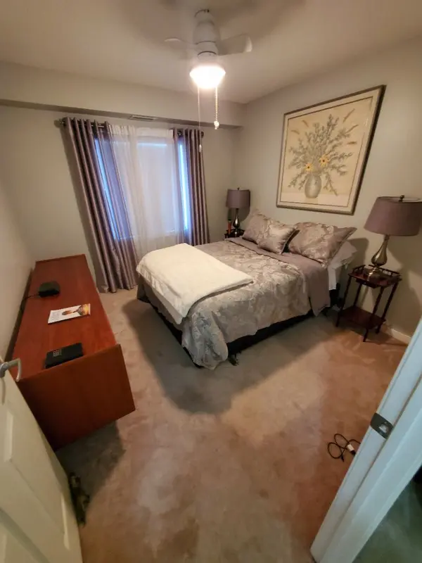 136 Aspen Springs DR #101, Clarington, ON L1C 0H2