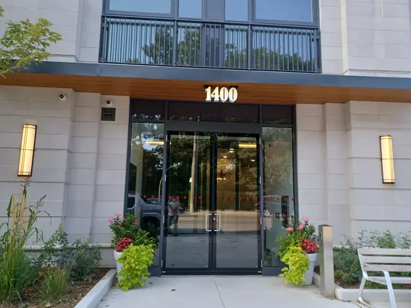 1400 Kingston RD #102, Toronto E06, ON M1N 0C2