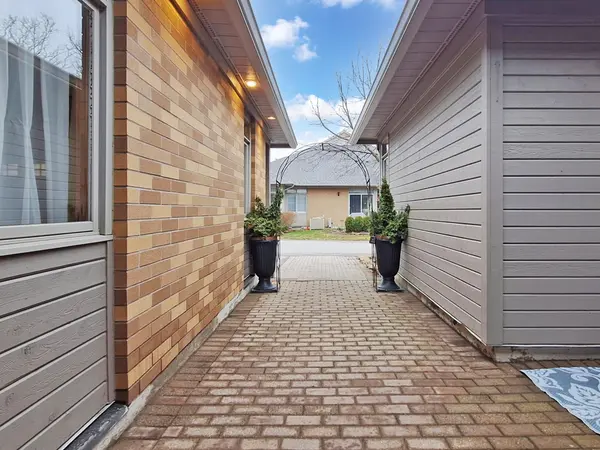 4 Colleen Bay WAY, Markham, ON L6E 1B4