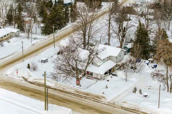 107 Pine ST, Tay, ON L0K 2C0