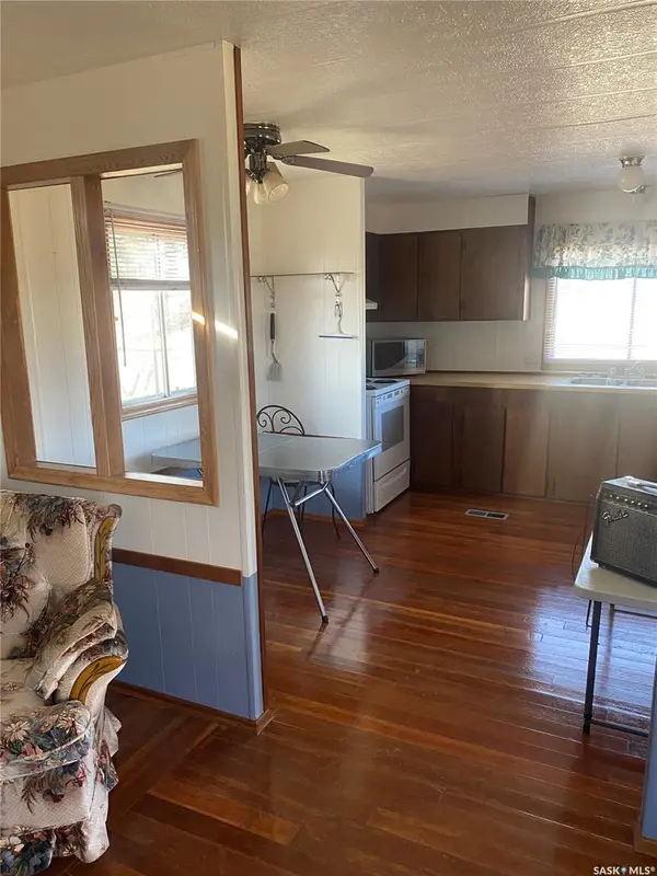 107 2nd AVENUE S, Climax, SK S0N 0N0