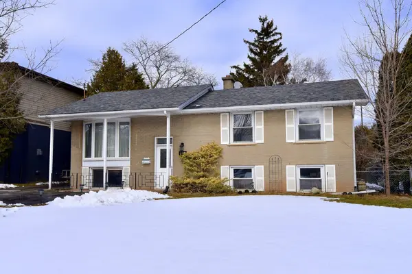 409 Tennyson DR, Oakville, ON L6L 3Z2