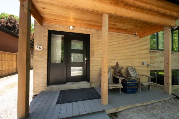 76 Thirty Fifth ST, Toronto W06, ON M8W 3K4