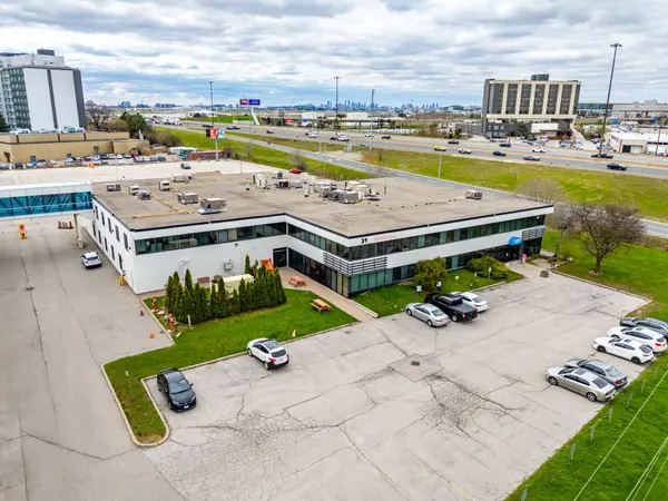 27 & 31 Fasken DR, Toronto W10, ON M9W 1K6