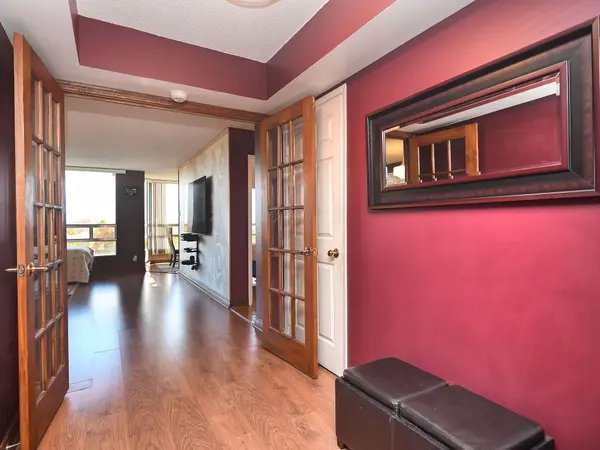 320 Mill ST S #512, Brampton, ON L6Y 3V2