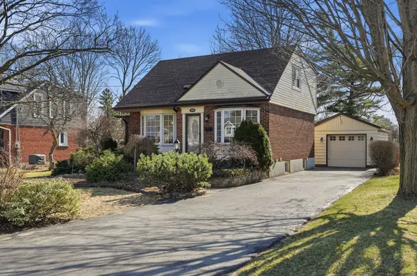 952 Danforth AVE, Burlington, ON L7T 1S8