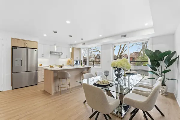 68 Westholme AVE #3, Toronto W02, ON M6P 3B8