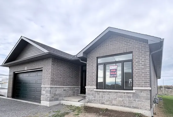 27 Sulmon ST, Belleville, ON K8N 0S5