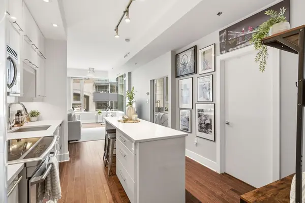 101 Richmond RD #218, Westboro - Hampton Park, ON K1Z 0A6