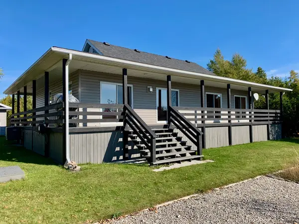34 HATT ST, Northern Bruce Peninsula, ON N0H 2R0