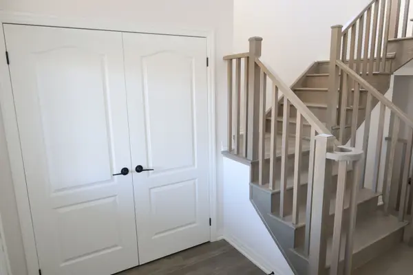 15 Fisher RD, Kawartha Lakes, ON K9V 0E5