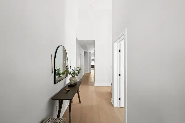 300 Hilversum LN, Carp - Huntley Ward, ON K0A 1L0