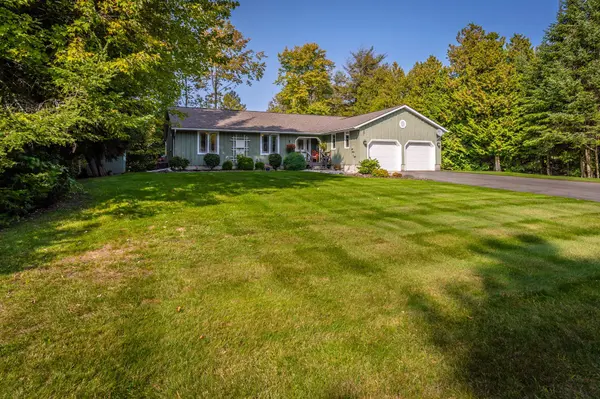 27 Gremik CRES, South Bruce Peninsula, ON N0H 2G0